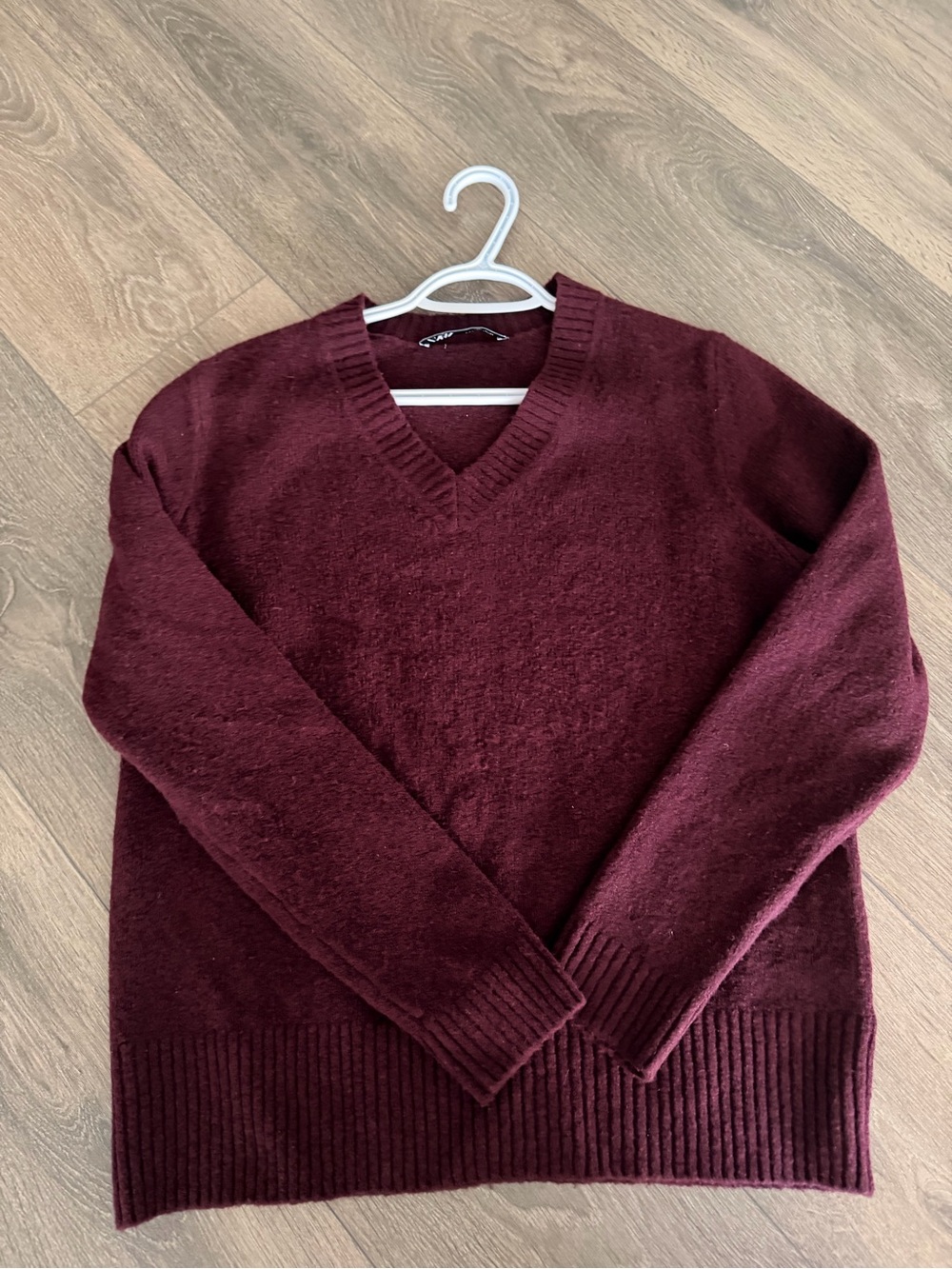 Zara V-Neck Sweater in Burgundy